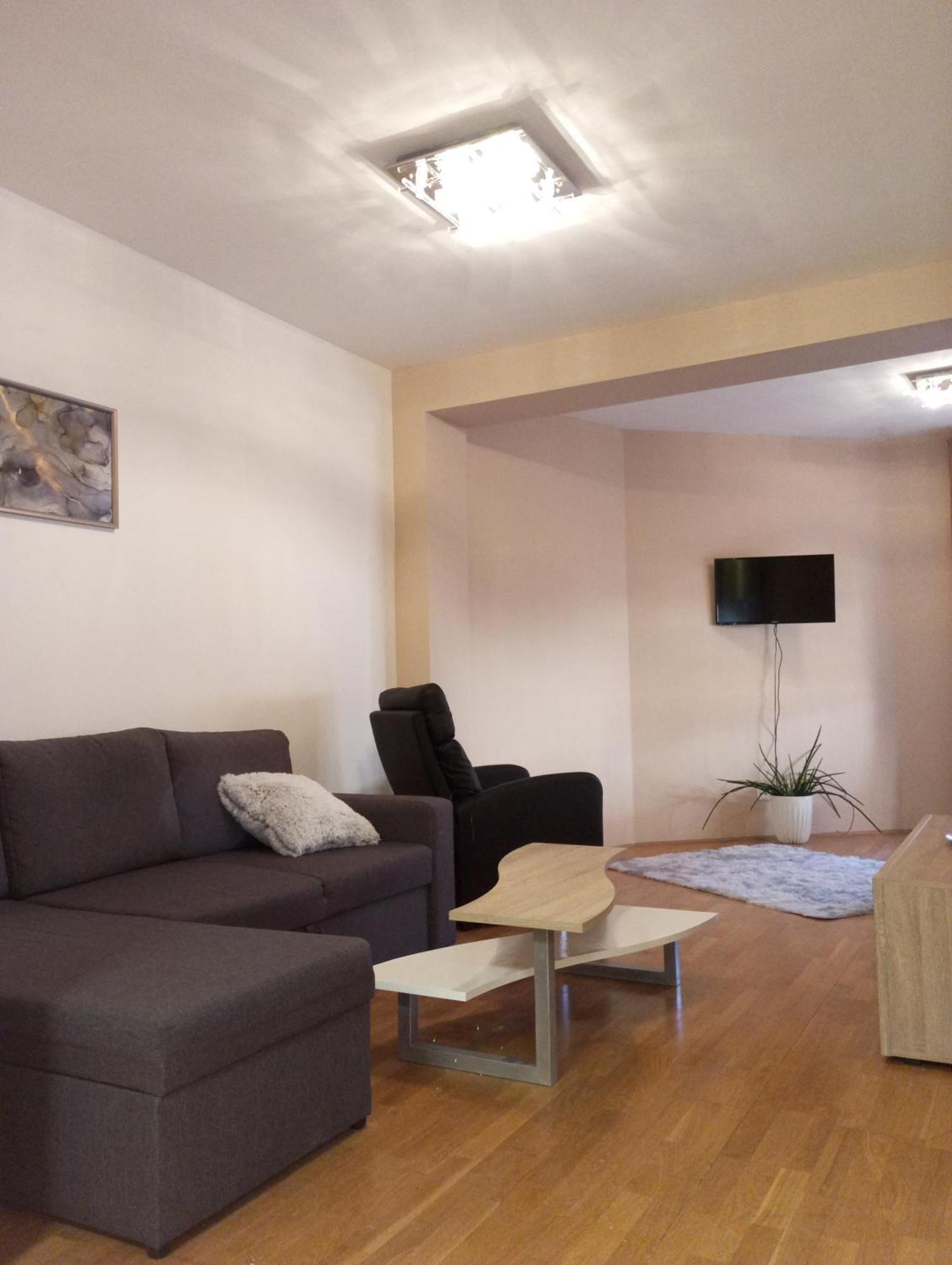 Zen Apartman Budakalasz Luaran gambar