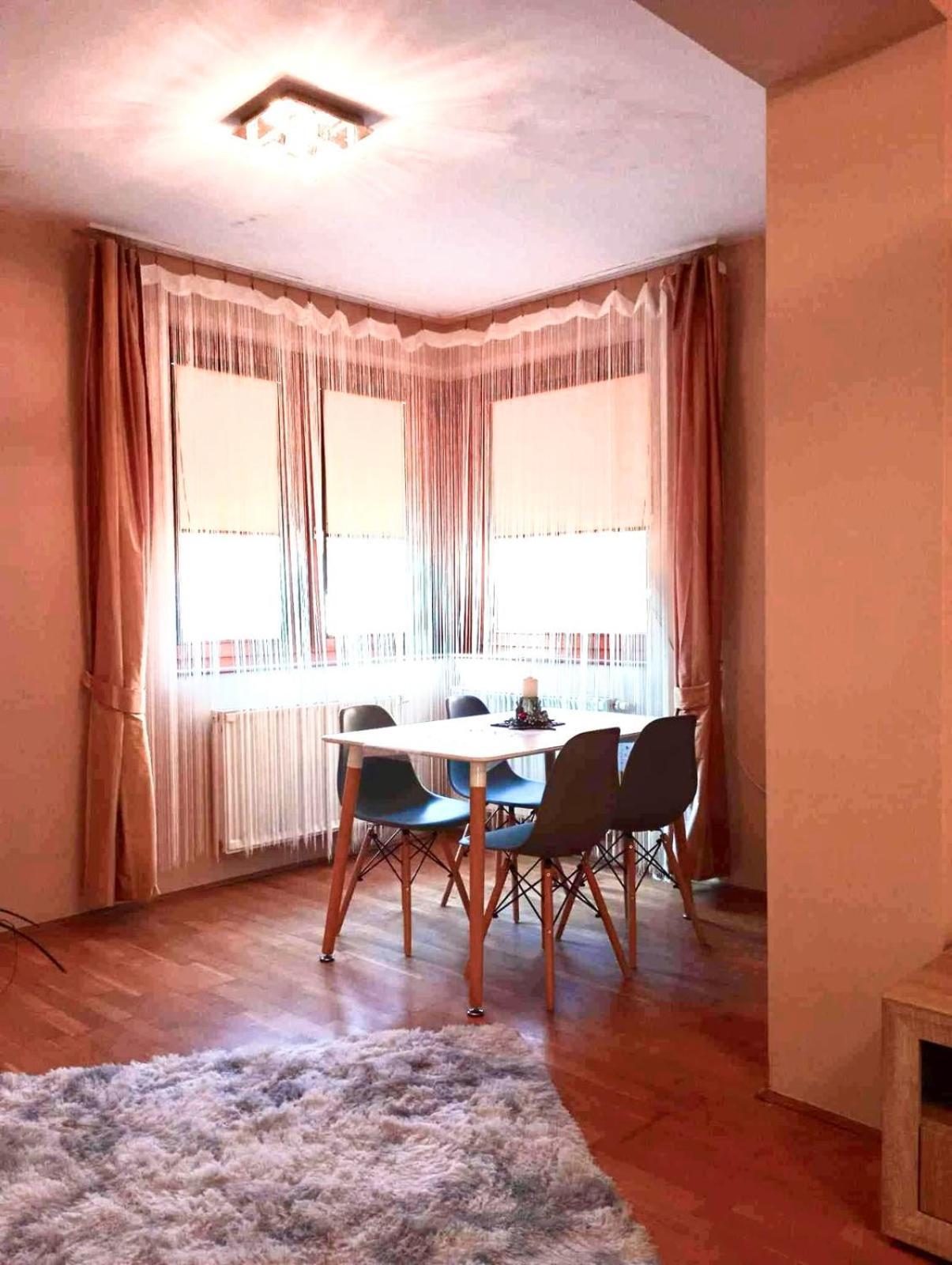 Zen Apartman Budakalasz Luaran gambar